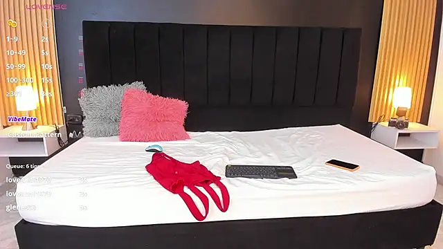 Snapshot of sweetsofia18 chatting on 03/10/25, 10:39 sweetsofia18 online show from 03/10/25, 10:39