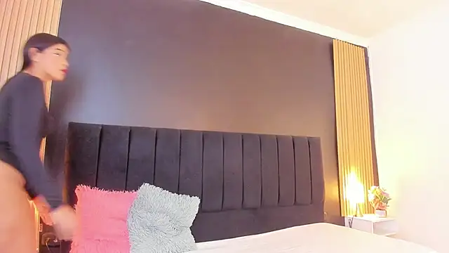 Snapshot of sweetsofia18 chatting on 09/25/25, 11:16 sweetsofia18 online show from 09/25/25, 11:16