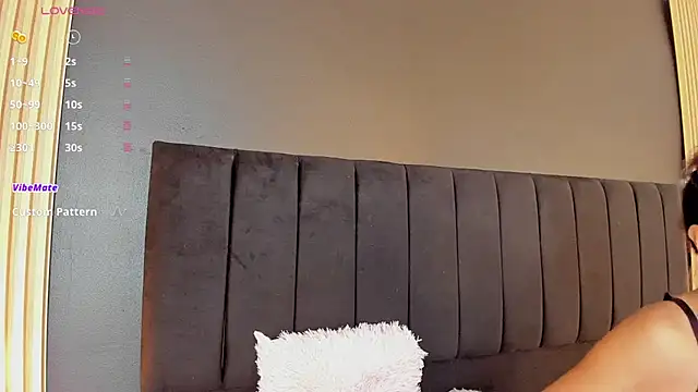 sweetsofia18 online show from 05/27/26, 11:12