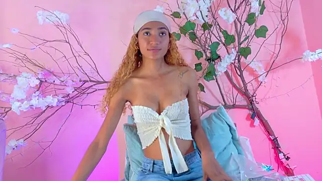 Charlotte Love10 online show from 03/29/26, 08:54