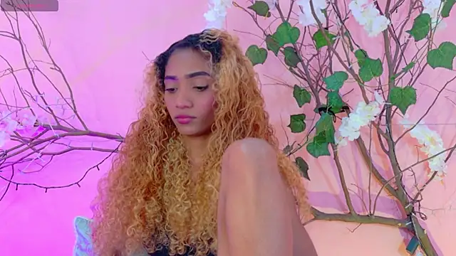 Charlotte Love10 online show from 03/24/26, 09:37