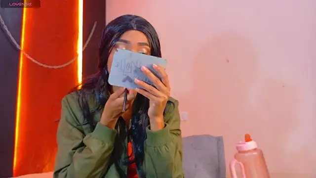 Charlotte Love10 online show from 02/12/26, 10:04