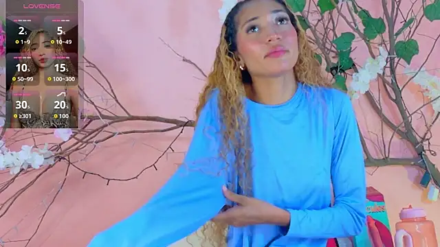 Charlotte Love10 online show from 04/10/26, 09:33