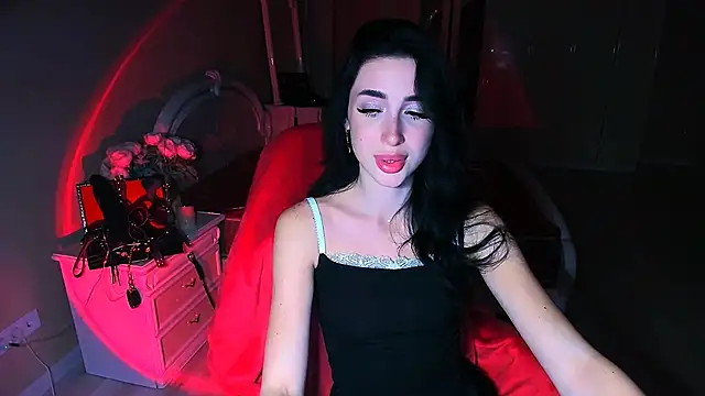 Snapshot of lovely_desire chatting on 10/30/25, 03:42 lovely desire online show from 10/30/25, 03:42