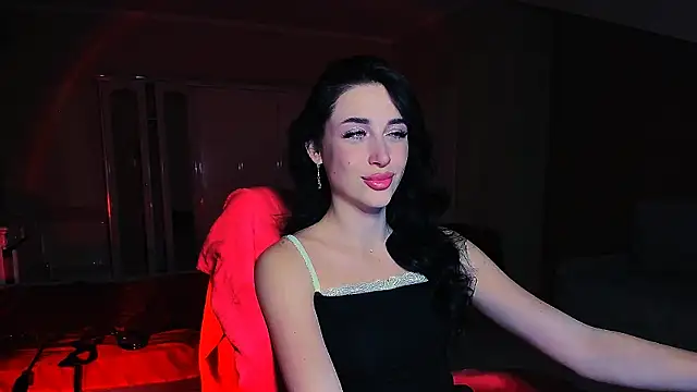 Snapshot of lovely_desire chatting on 12/16/25, 12:53 lovely desire online show from 12/16/25, 12:53