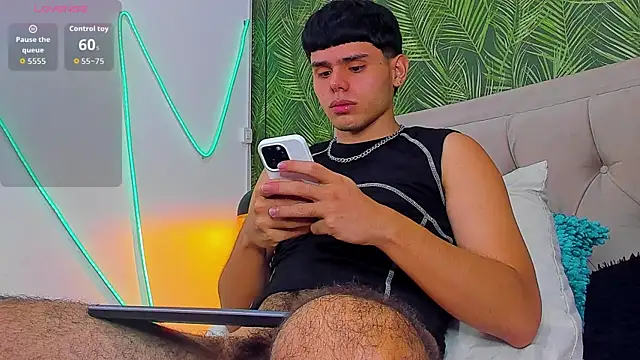 Snapshot of Nathaniel_Park chatting on 01/11/26, 05:47 Nathaniel Park online show from 01/11/26, 05:47