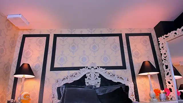 Snapshot of ImSophiie chatting on 02/07/25, 09:58 ImSophiie online show from 02/07/25, 09:58