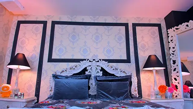 Snapshot of ImSophiie chatting on 02/18/25, 08:03 ImSophiie online show from 02/18/25, 08:03