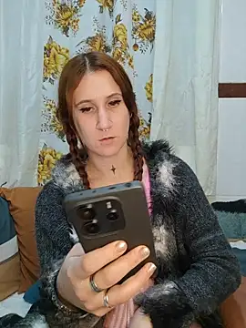 Snapshot of Khalee_si chatting on 06/24/26, 07:33 Khalee si online show from 06/24/26, 07:33