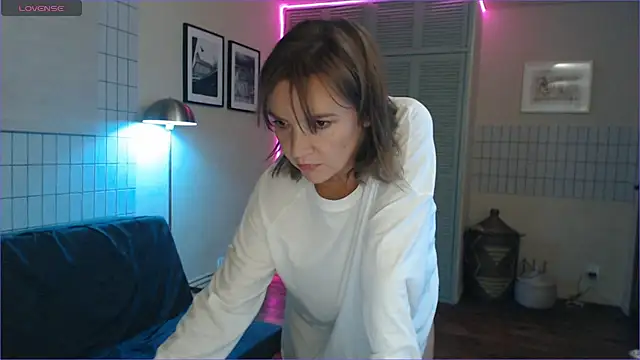 Charline TheFoxTail online show from 12/11/24, 06:42