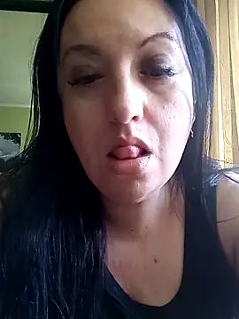 Snapshot of Veronica-Celie chatting on 06/12/26, 12:14 Veronica-Celie online show from 06/12/26, 12:14