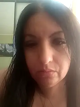 Snapshot of Veronica-Celie chatting on 06/02/26, 09:31 Veronica-Celie online show from 06/02/26, 09:31