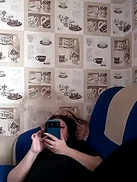 Snapshot of Veronica-Celie chatting on 02/09/25, 12:52 Veronica-Celie online show from 02/09/25, 12:52
