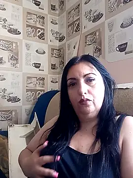 Snapshot of Veronica-Celie chatting on 09/21/25, 11:37 Veronica-Celie online show from 09/21/25, 11:37