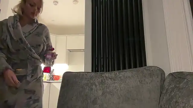 Leylah Linda online show from 02/27/26, 09:14