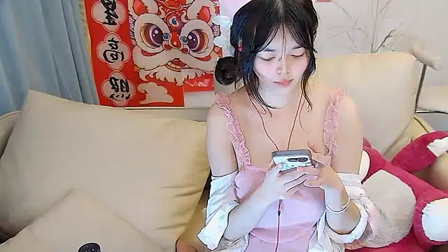 mango-a online show from 03/10/25, 02:05