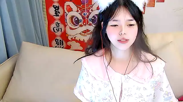 mango-a online show from 02/19/25, 04:00