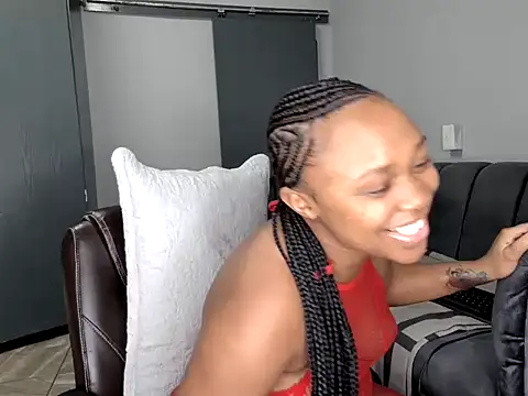 Pearl 00 online show from 03/03/26, 09:00