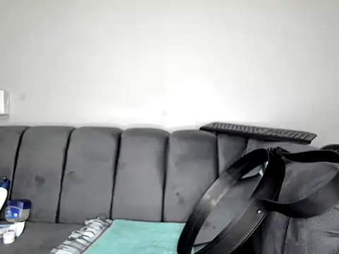 Pearl 00 online show from 01/15/26, 08:23