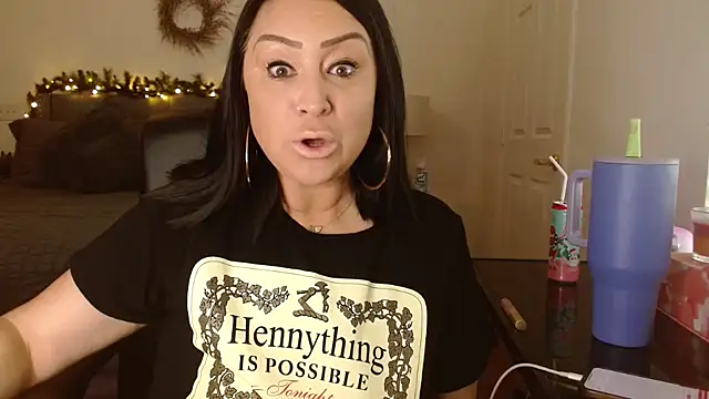 AlyssiaAmoreXO online show from 11/17/25, 06:45