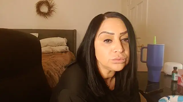 AlyssiaAmoreXO online show from 10/29/25, 04:39