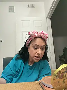 Snapshot of AlyssiaAmoreXO chatting on 02/27/26, 05:46 AlyssiaAmoreXO online show from 02/27/26, 05:46