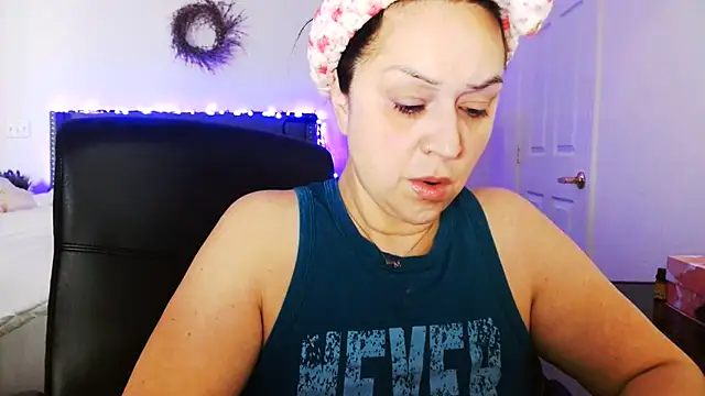 AlyssiaAmoreXO online show from 07/09/26, 04:28