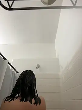 AlyssiaAmoreXO online show from 12/05/25, 04:27