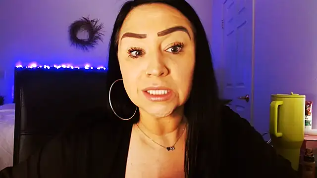 AlyssiaAmoreXO online show from 07/07/26, 07:17