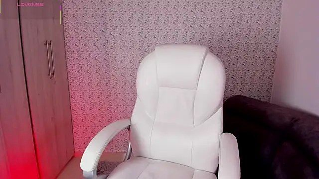 Sarajonnes online show from 09/17/25, 12:18