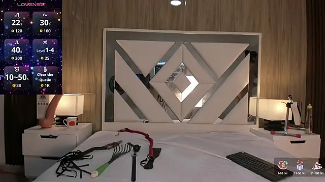 ValentinaThomas online show from 10/21/25, 07:24