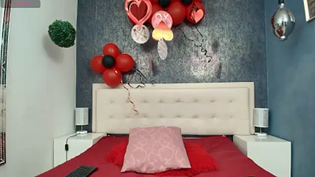 Celestial Queen  online show from 02/17/26, 02:47