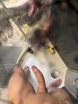 Snapshot of lescro95_ chatting on 03/31/26, 04:31 lescro95 online show from 03/31/26, 04:31