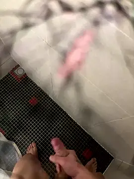 Snapshot of lescro95_ chatting on 01/09/26, 11:28 lescro95 online show from 01/09/26, 11:28