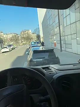 Snapshot of lescro95_ chatting on 03/17/25, 09:01 lescro95  online show from 03/17/25, 09:01