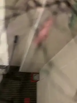 Snapshot of lescro95_ chatting on 03/23/26, 01:11 lescro95 online show from 03/23/26, 01:11