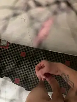 Snapshot of lescro95_ chatting on 02/03/26, 05:07 lescro95 online show from 02/03/26, 05:07