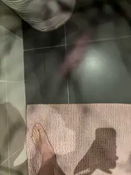 Snapshot of lescro95_ chatting on 02/06/26, 06:26 lescro95 online show from 02/06/26, 06:26