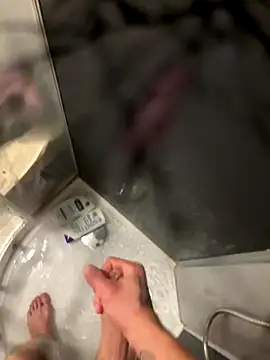 lescro95  online show from 11/12/25, 04:33