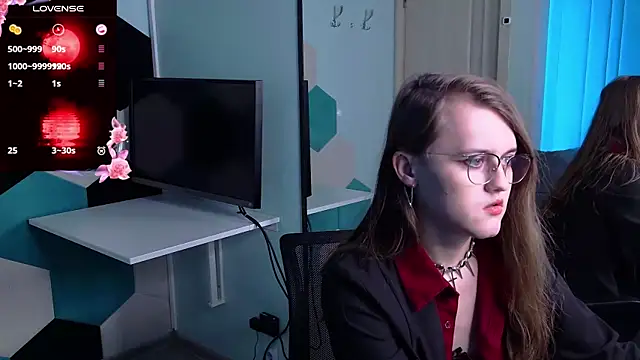 YukoFanee online show from 12/16/25, 08:13