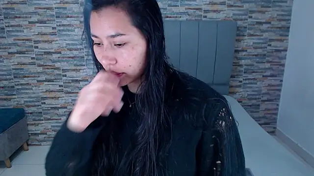  joy yva online show from 11/07/25, 05:06