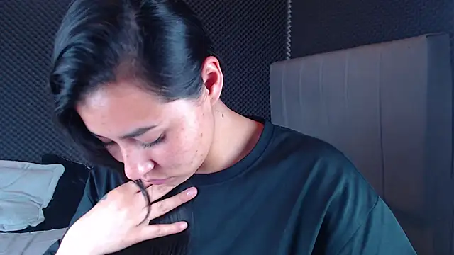  joy yva online show from 12/03/25, 08:08