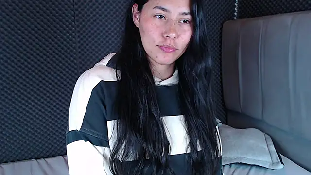  joy yva online show from 12/15/25, 11:10