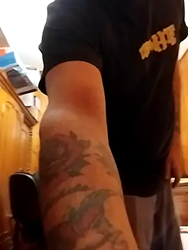 Dikkiduohottt online show from 11/17/25, 09:30