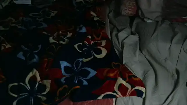 Snapshot of VeneRed chatting on 03/10/26, 07:12 VeneRed online show from 03/10/26, 07:12