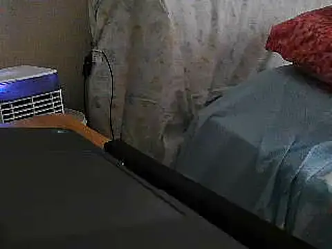 Snapshot of VeneRed chatting on 07/11/26, 11:32 VeneRed online show from 07/11/26, 11:32
