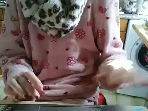 Snapshot of VeneRed chatting on 02/02/26, 11:20 VeneRed online show from 02/02/26, 11:20