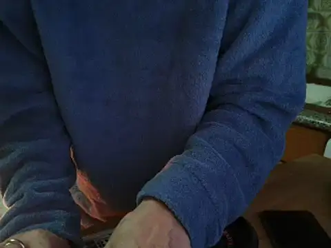 VeneRed online show from 11/29/25, 07:08