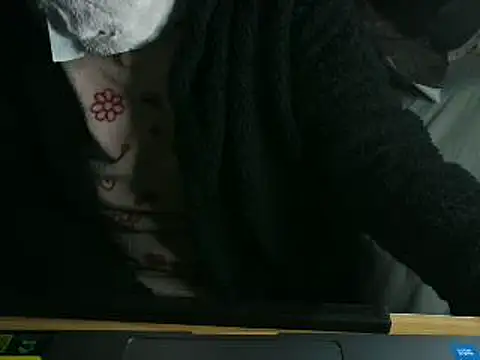 Snapshot of VeneRed chatting on 04/01/26, 05:43 VeneRed online show from 04/01/26, 05:43