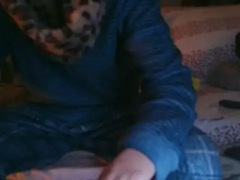 VeneRed online show from 12/20/25, 09:06